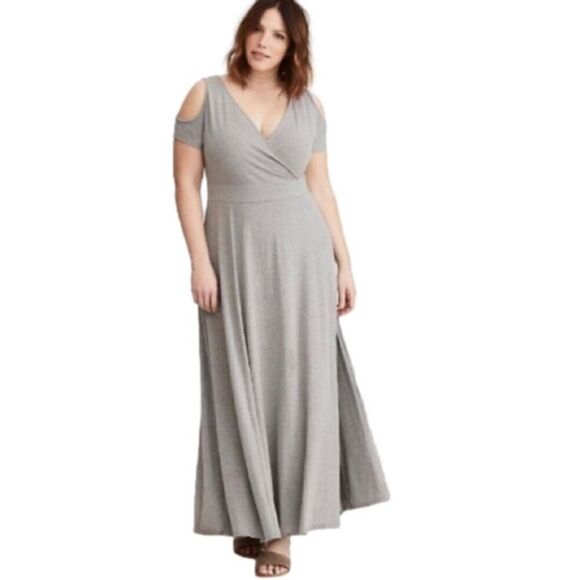 ✨Torrid Heather Gray Cold Shoulder Surplice Maxi Sz 3X Dress✨ - Picture 1 of 10